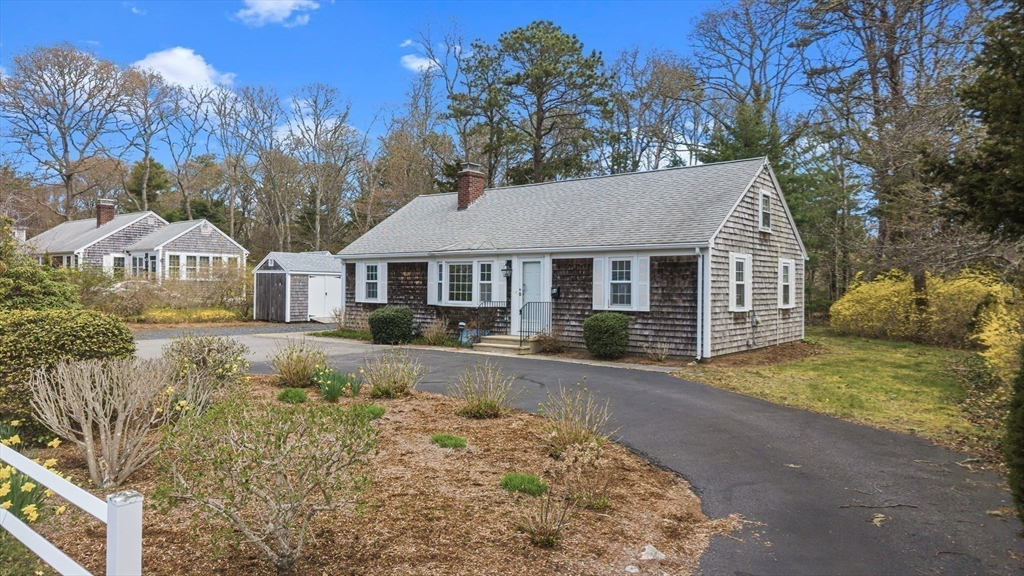 84 Hinckley Cir, Barnstable, Massachusetts 02655