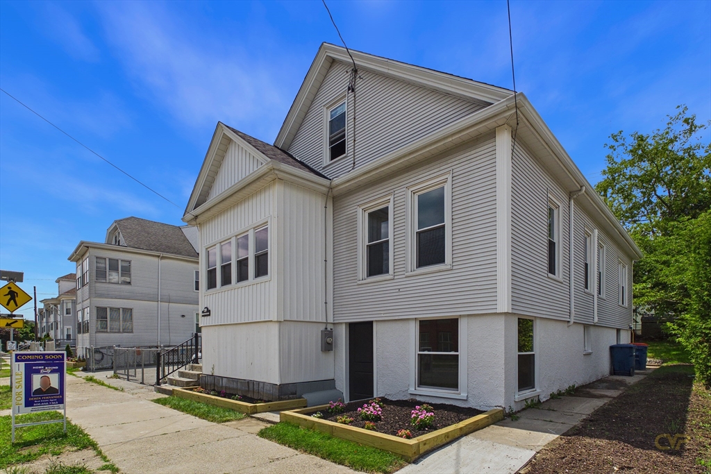 759 Belleville Ave, New Bedford, Massachusetts 02745
