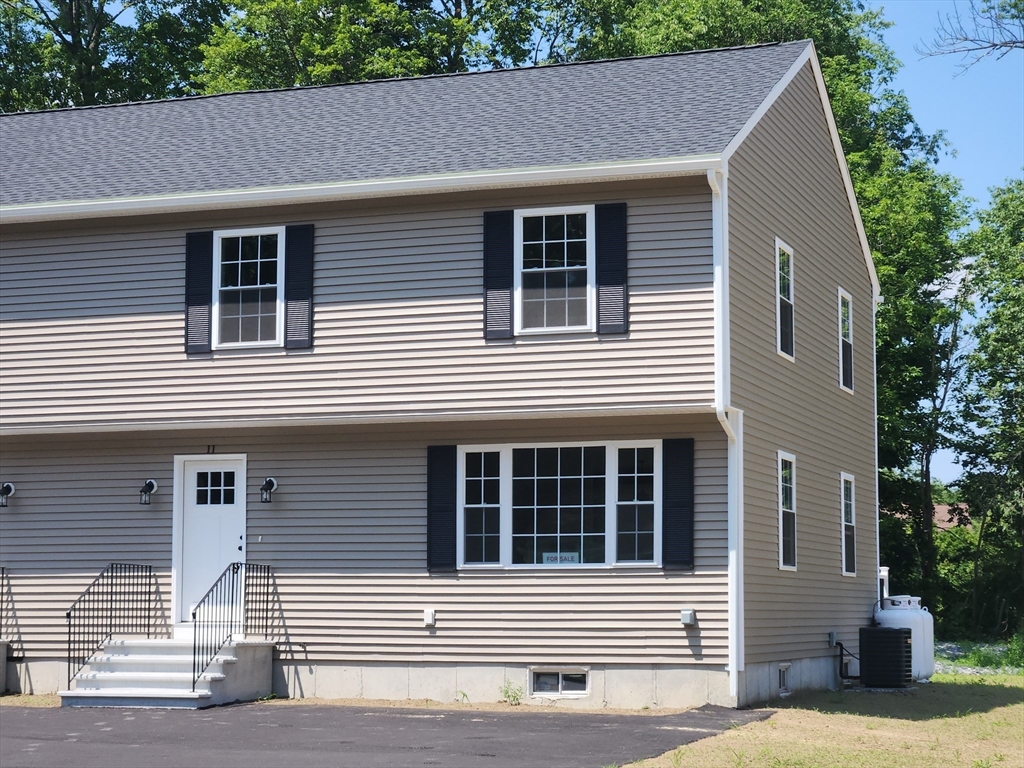 11 Stephanie Dr, Gardner, Massachusetts 01440