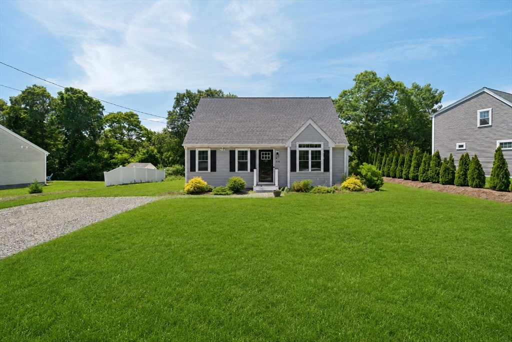 140 Broken Bow Ln, Falmouth, Massachusetts 02536