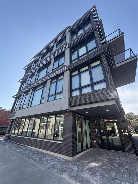 14 Green, Brookline, Massachusetts 02446