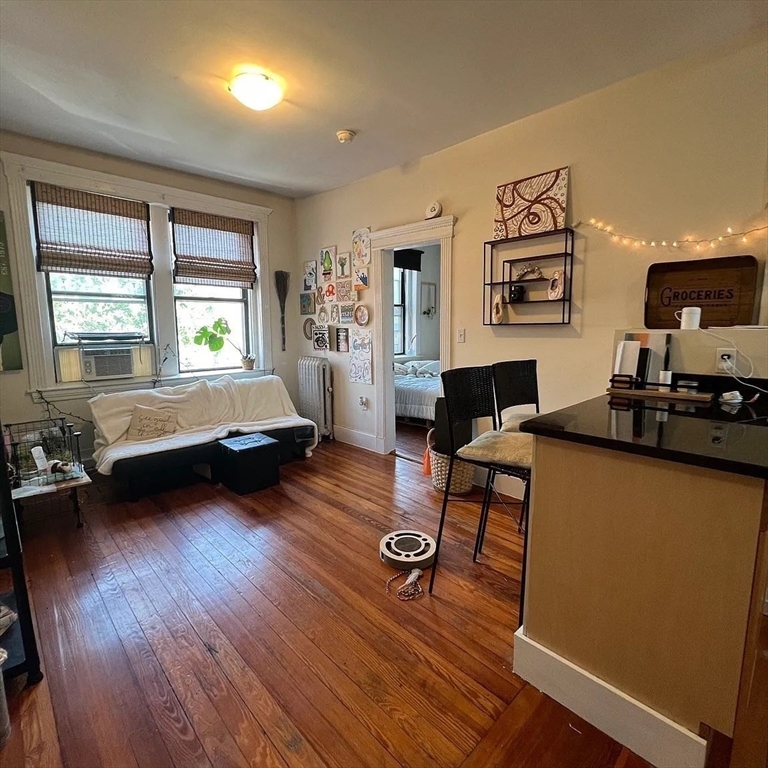 65 Burbank St, Boston, Massachusetts 02115