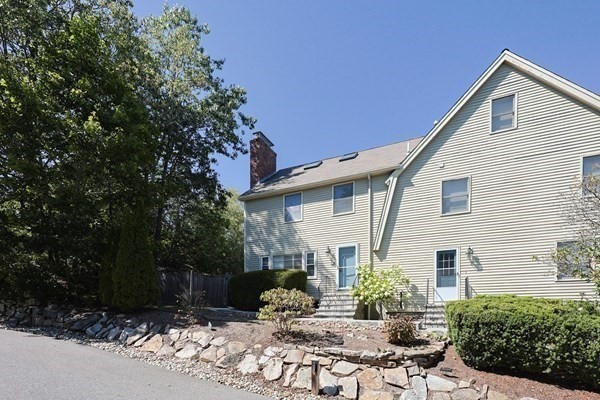 26 Pleasant St, Wellesley, Massachusetts 02482
