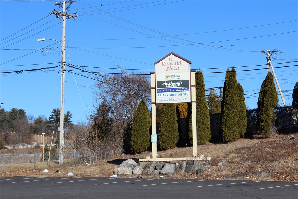 1111 Riverside Dr, Methuen, Massachusetts 01844