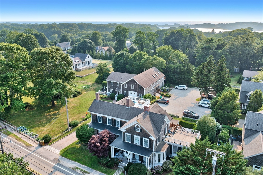 606 W Falmouth Hwy, Falmouth, Massachusetts 02540