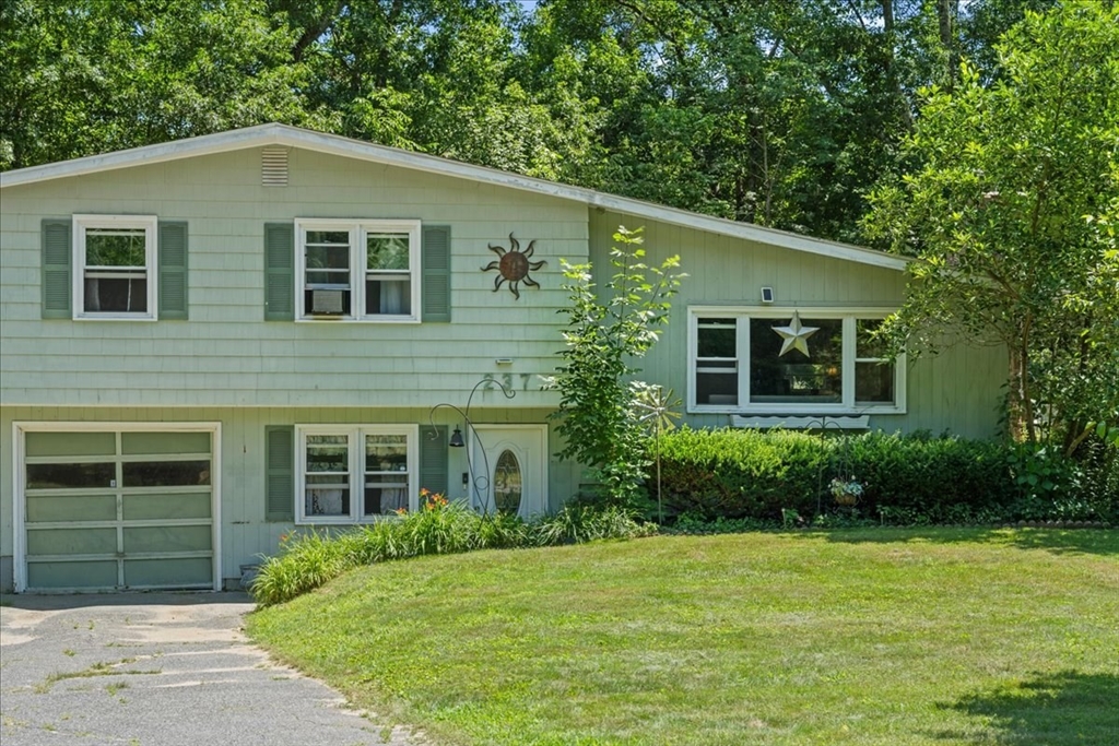 237 Boston Rd, Palmer, Massachusetts 01069