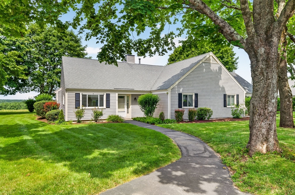 13 Northfield Ln, Dartmouth, Massachusetts 02747