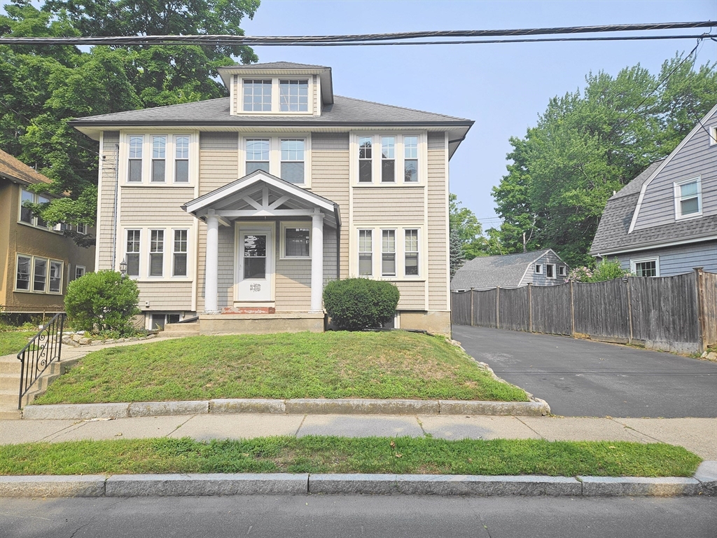 19 Rowe St, Newton, Massachusetts 02466