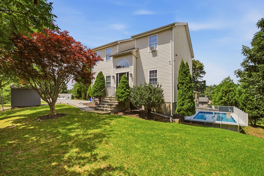 724 Woodman St, Fall River, Massachusetts 02724