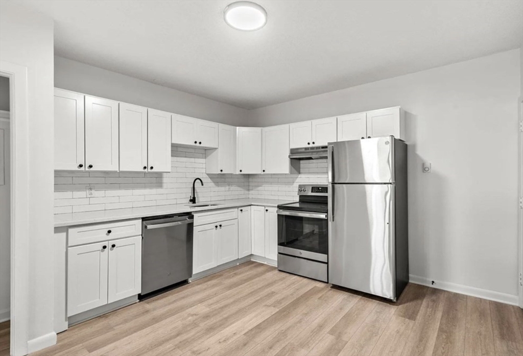14 Pierce St, Foxboro, Massachusetts 02035