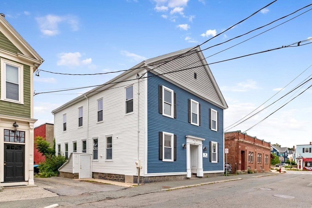 7 Foster Street, Wakefield, Massachusetts 01880