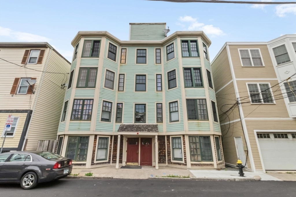 40 Baxter St, Boston, Massachusetts 02127