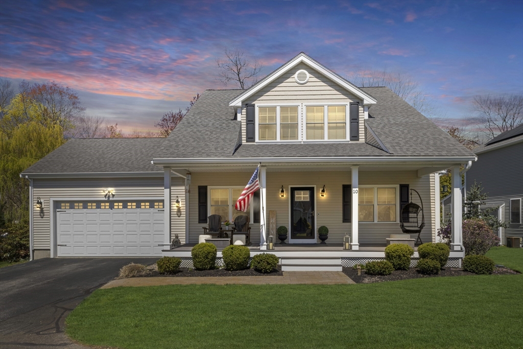 10 Charles View Lane, Medway, Massachusetts 02053