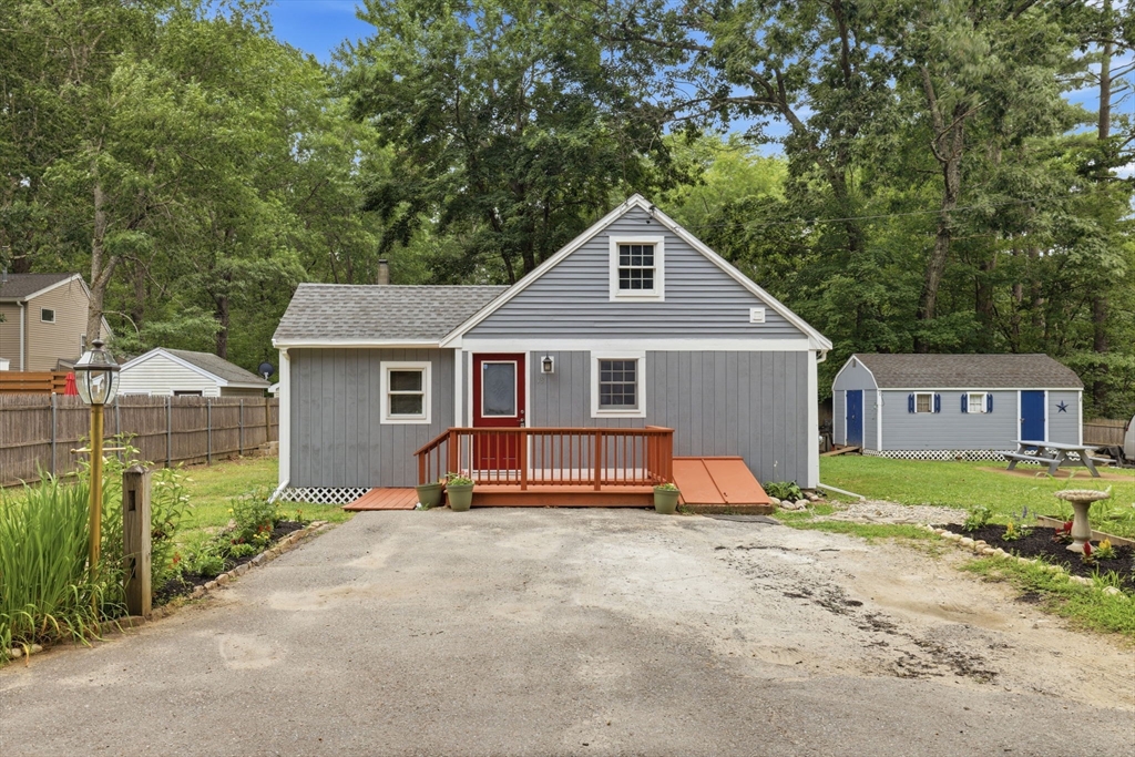 18 Fuller Ave, Lancaster, Massachusetts 01523
