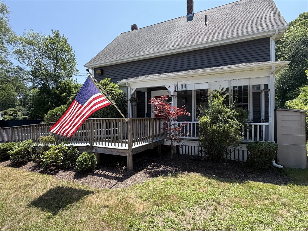 661 South St W, Raynham, Massachusetts 02767