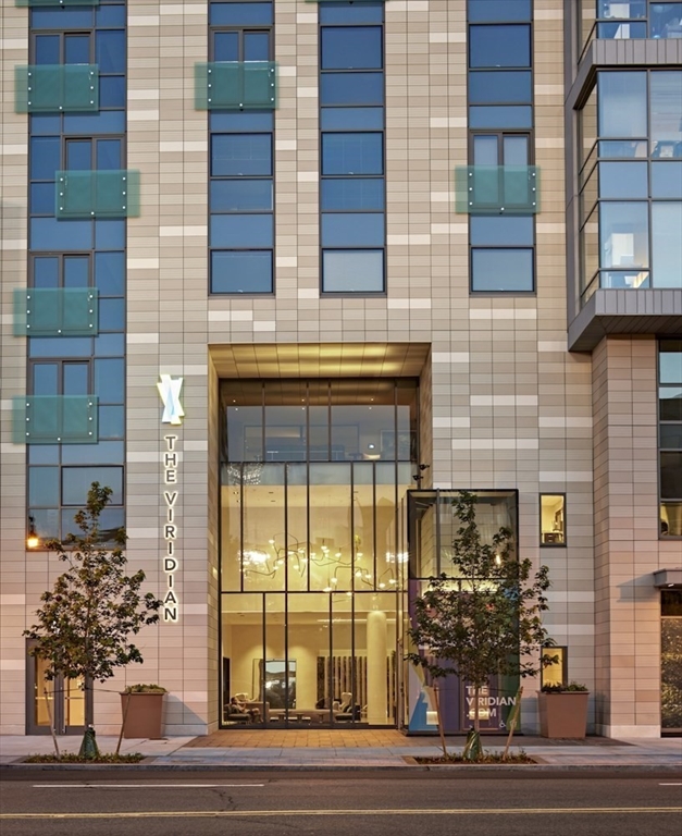1282 Boylston St, Boston, Massachusetts 02215