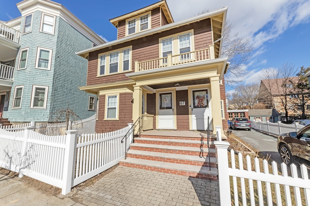 67 Robert Street, Boston, Massachusetts 02131