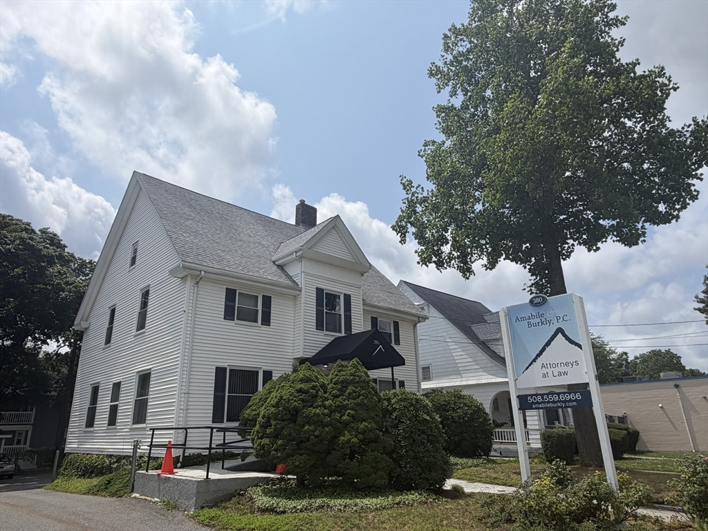 380 Pleasant St, Brockton, Massachusetts 02301
