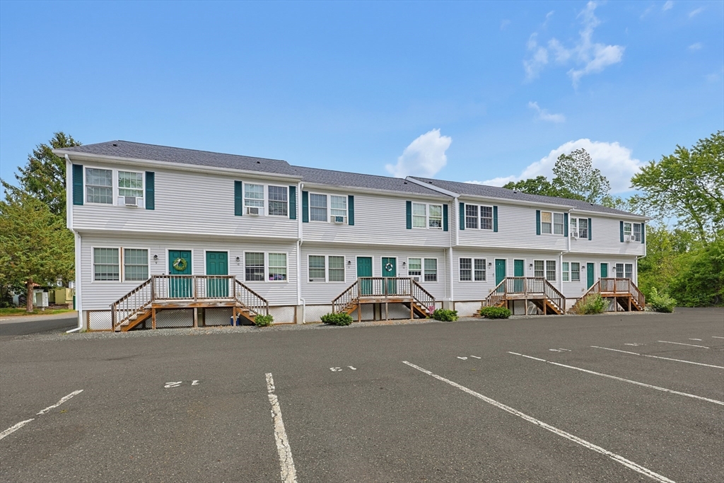 13 Dexter St, North Attleboro, Massachusetts 02760
