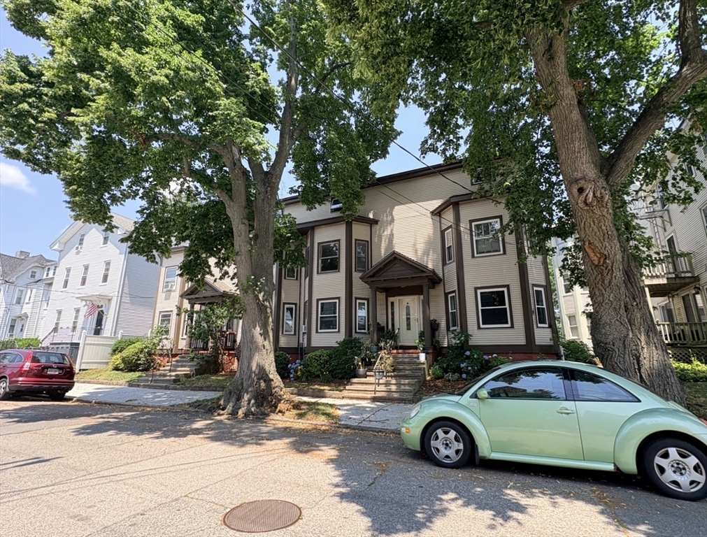 528 Cherry Street, Fall River, Massachusetts 02720