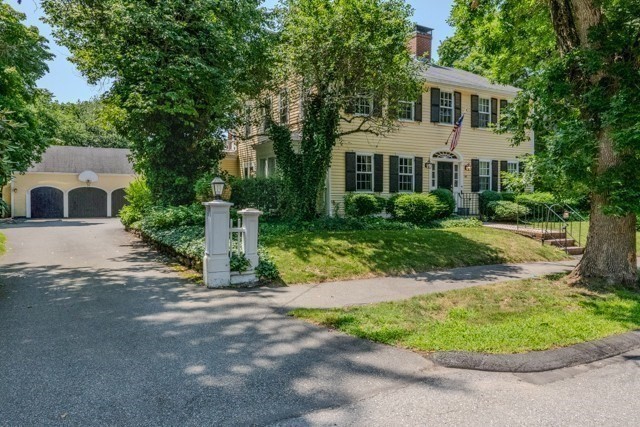 49 Salem St, Andover, Massachusetts 01810