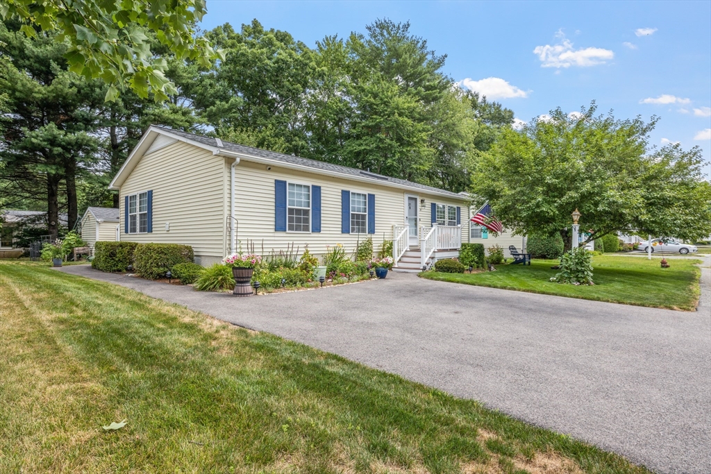 21 Trailwood Dr., Bridgewater, Massachusetts 02324