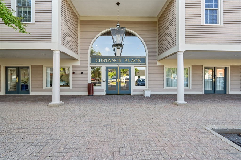 76 Bedford St, Lexington, Massachusetts 02420