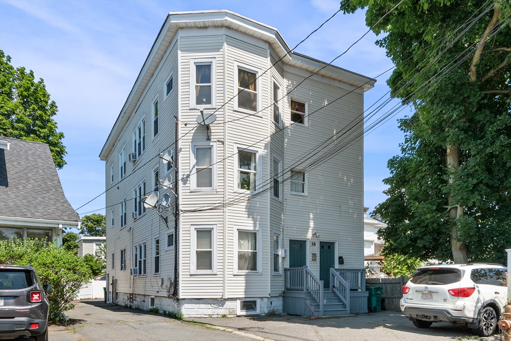 16 Dowfield Ter, Lynn, Massachusetts 01904