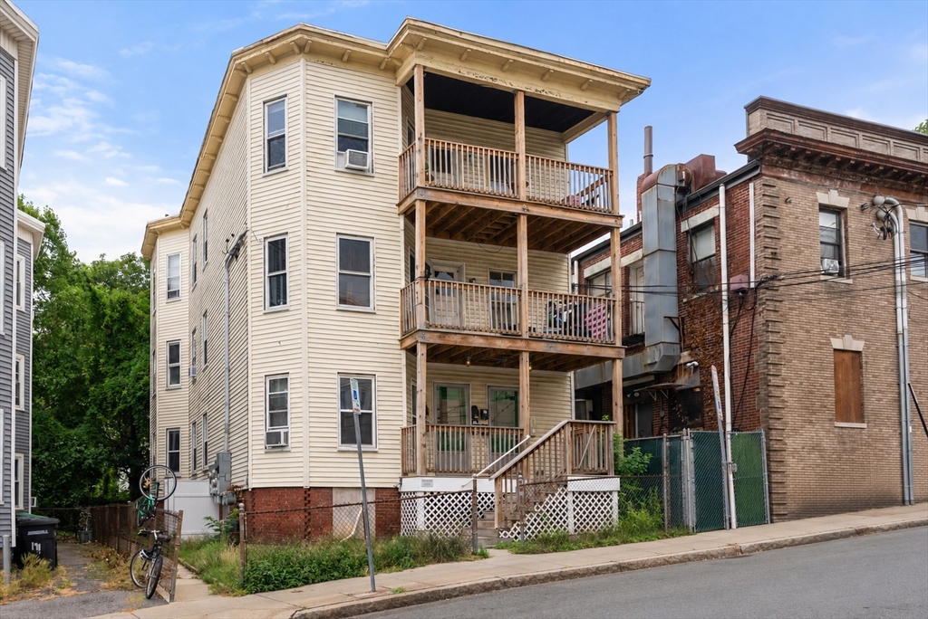 185-187 Lowell Street, Somerville, Massachusetts 02144