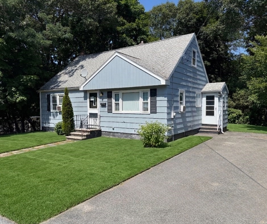 16 Longwood Avenue, Peabody, Massachusetts 01960