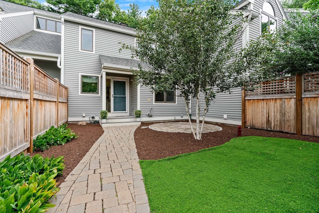 93 Hillside Drive, Wayland, Massachusetts 01778