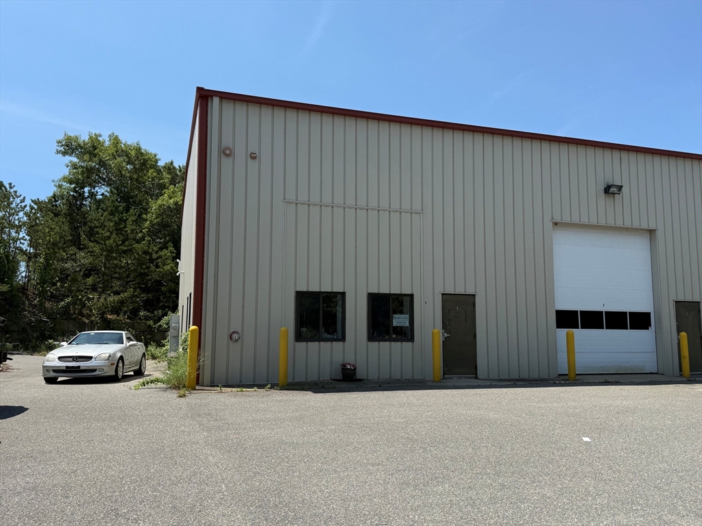 4 Crane Circle, Bourne, Massachusetts 02563