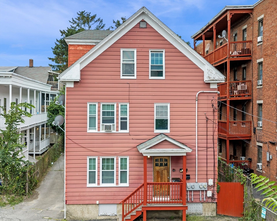 15 1/2 Palmer, Salem, Massachusetts 01970