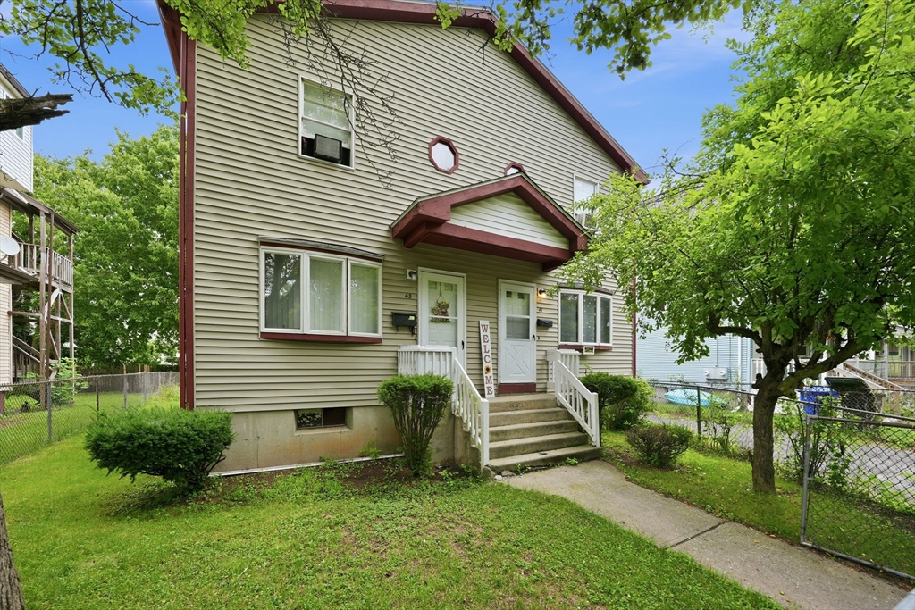 41-43 Lansing Pl, Springfield, Massachusetts 01108