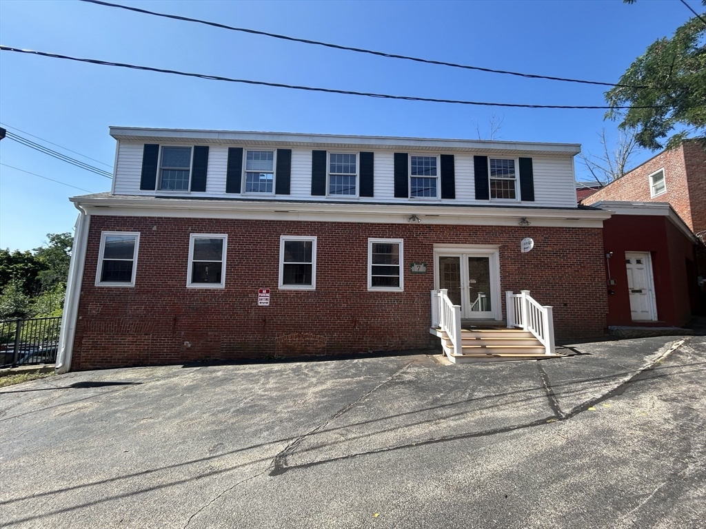 7R Water Street, Amesbury, Massachusetts 01913