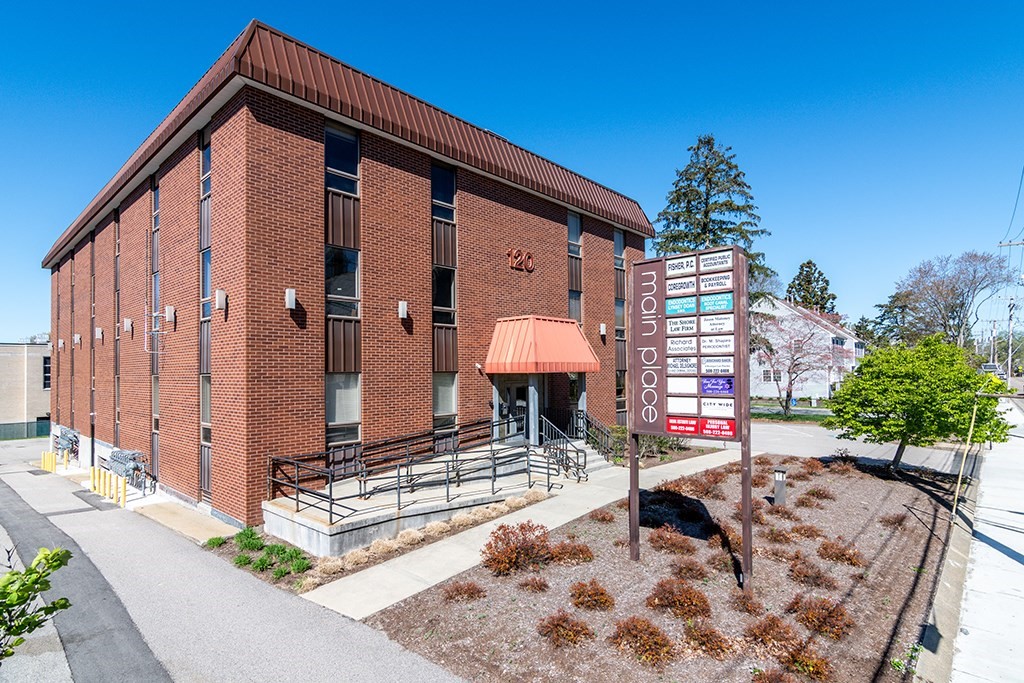 120 N Main St, Attleboro, Massachusetts 02703