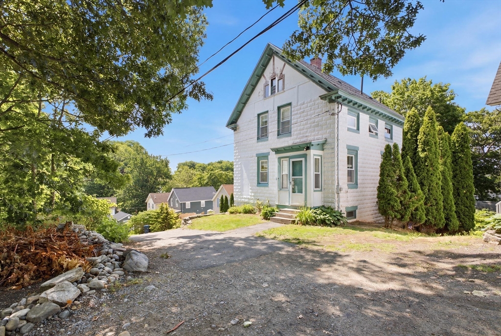 15 Groveridge Path, Shrewsbury, Massachusetts 01545