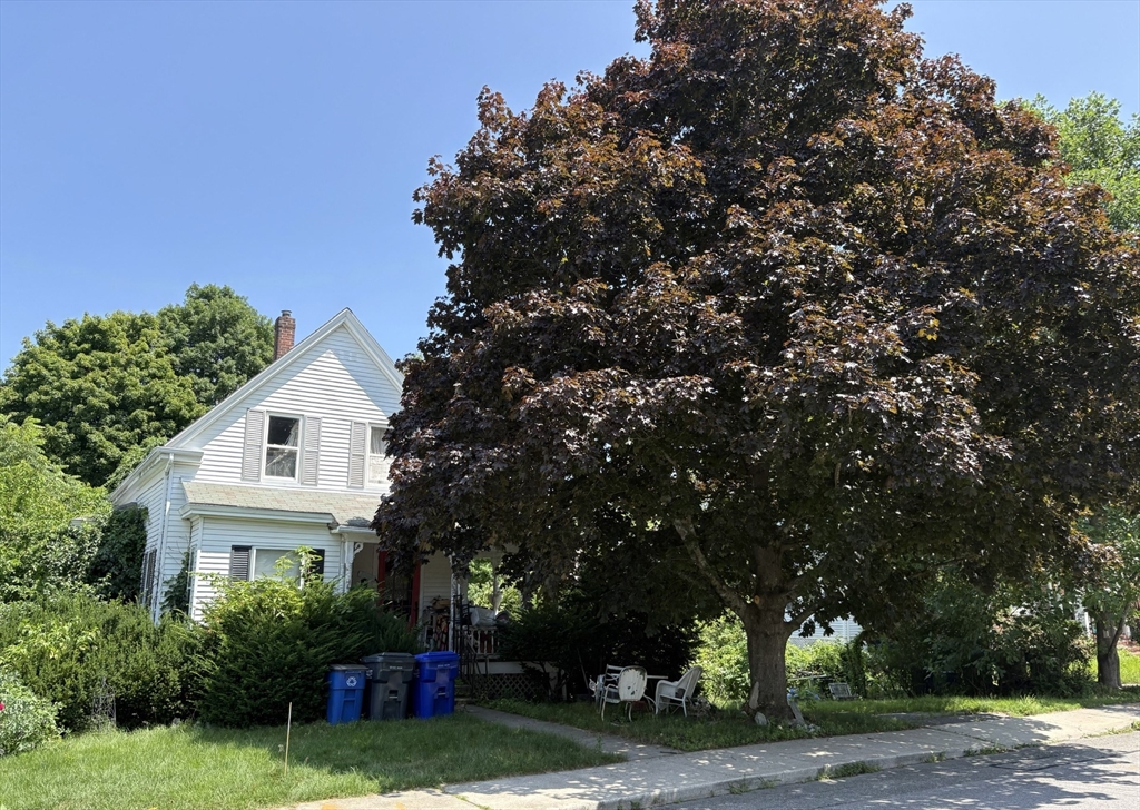 35 Emmons St, Milford, Massachusetts 01757