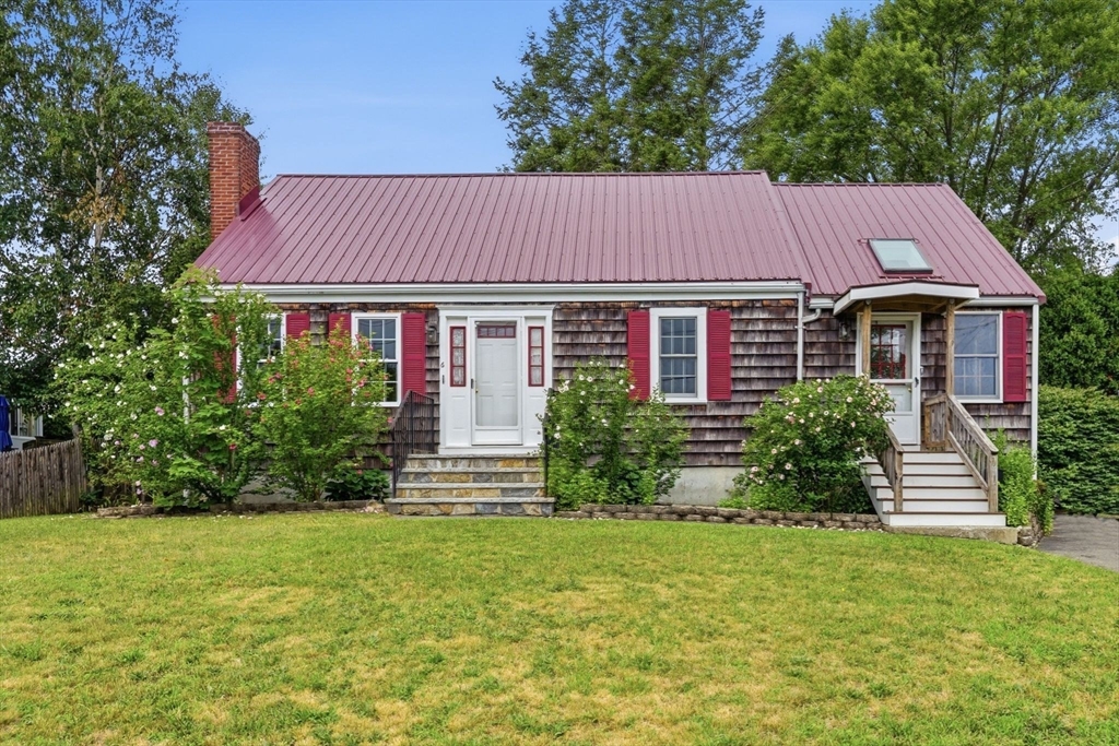 6 Devine Rd, Randolph, Massachusetts 02368