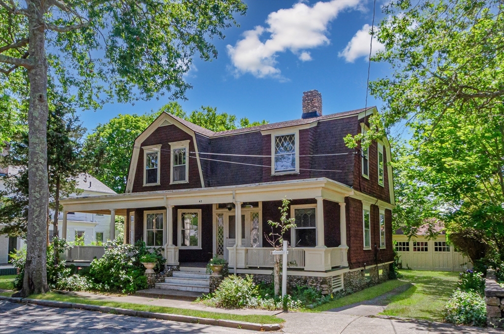 43 Main St, Mattapoisett, Massachusetts 02739