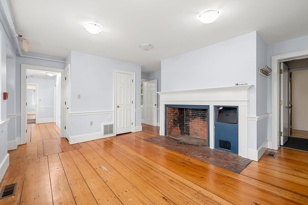 160 Sylvan St, Danvers, Massachusetts 01923