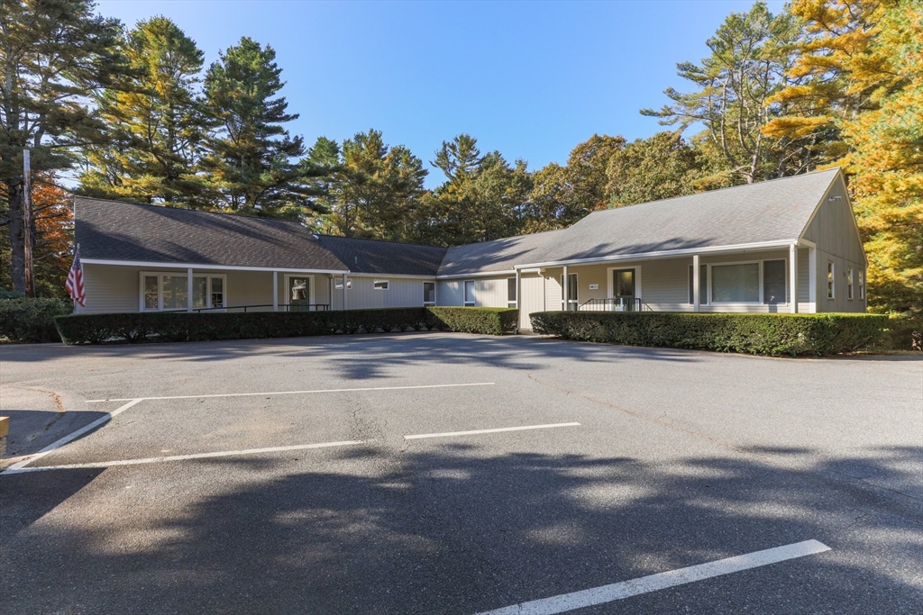 1400 Massachusetts 28a, Bourne, Massachusetts 02534
