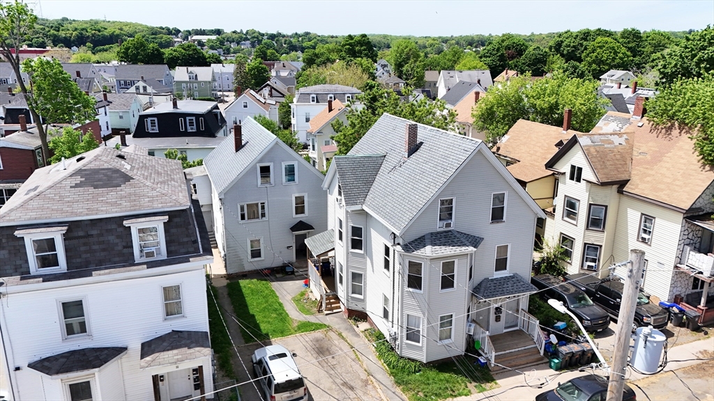 32 1/2 Nichols, Haverhill, Massachusetts 01830