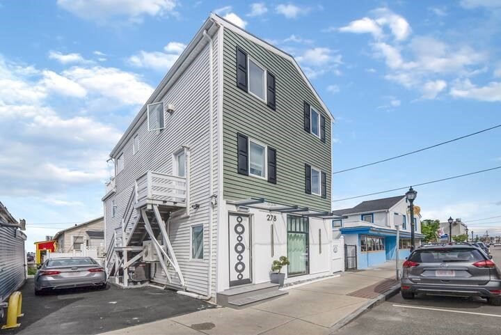 278 Nantasket Avenue, Hull, Massachusetts 02045