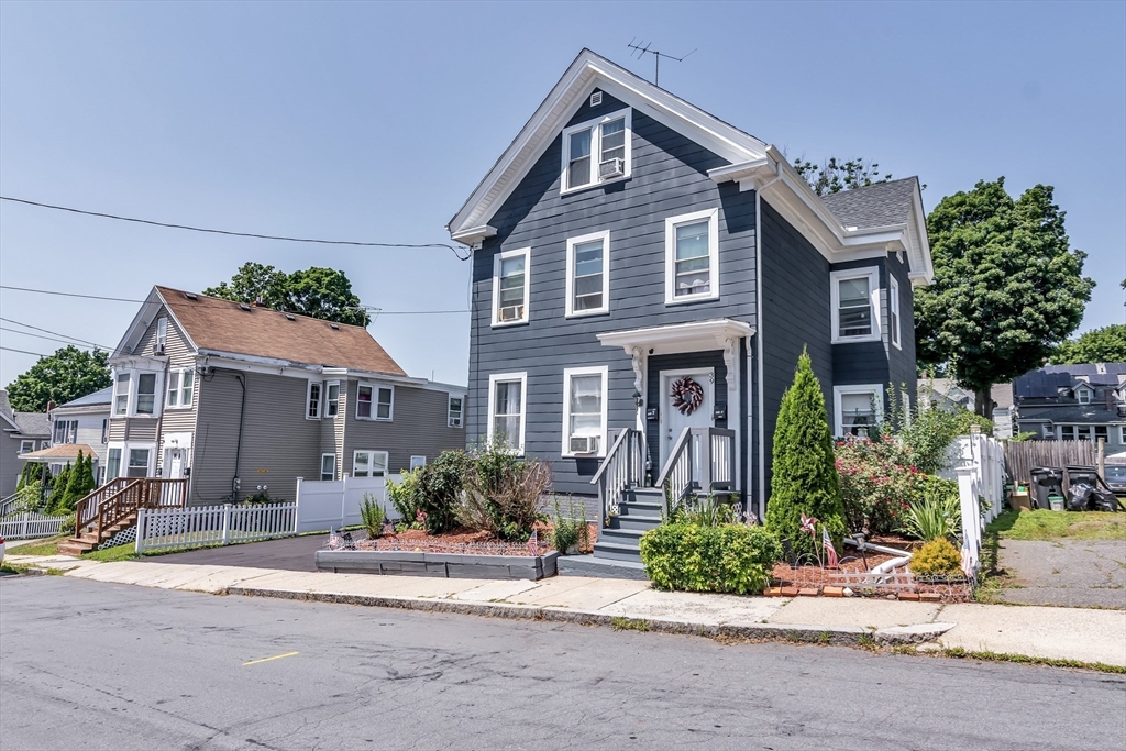 39 5th Ave, Haverhill, Massachusetts 01830
