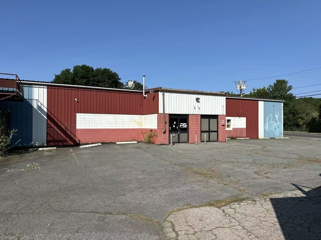 424 Nash Rd, New Bedford, Massachusetts 02746