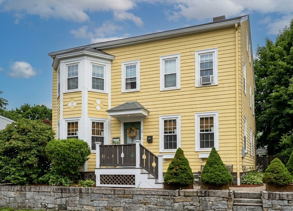 19 Rowland Street, Marblehead, Massachusetts 01945