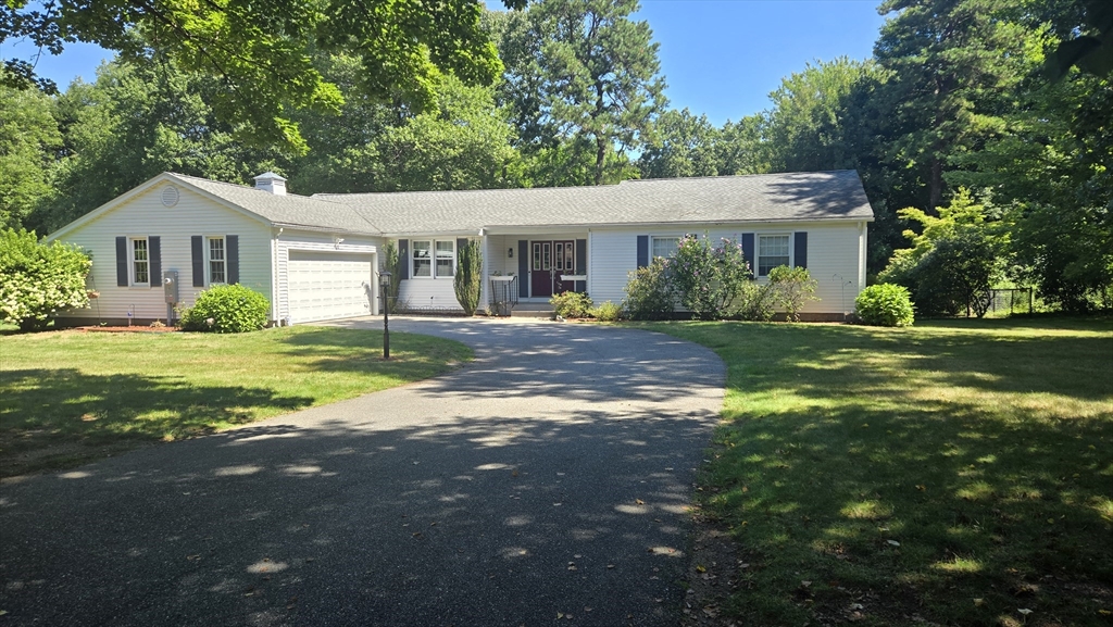 93 Wyndward Rd, Longmeadow, Massachusetts 01106