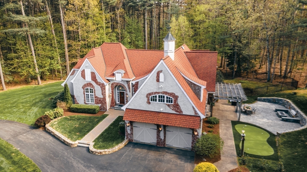 97 Fox Run, Bolton, Massachusetts 01740