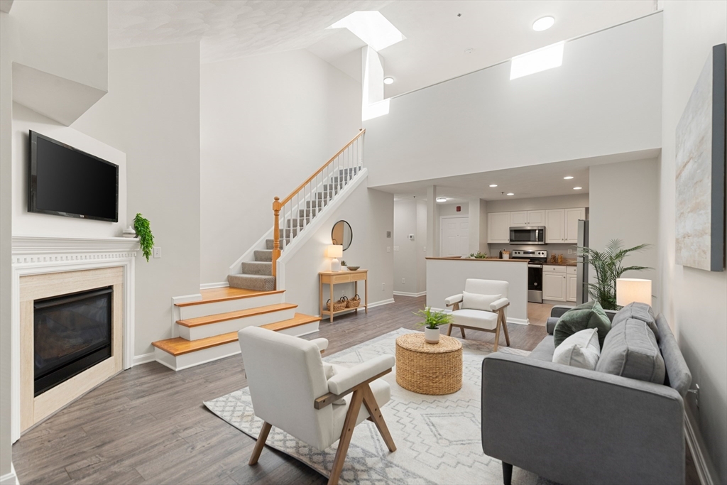 661 Lowell St, Lexington, Massachusetts 02420